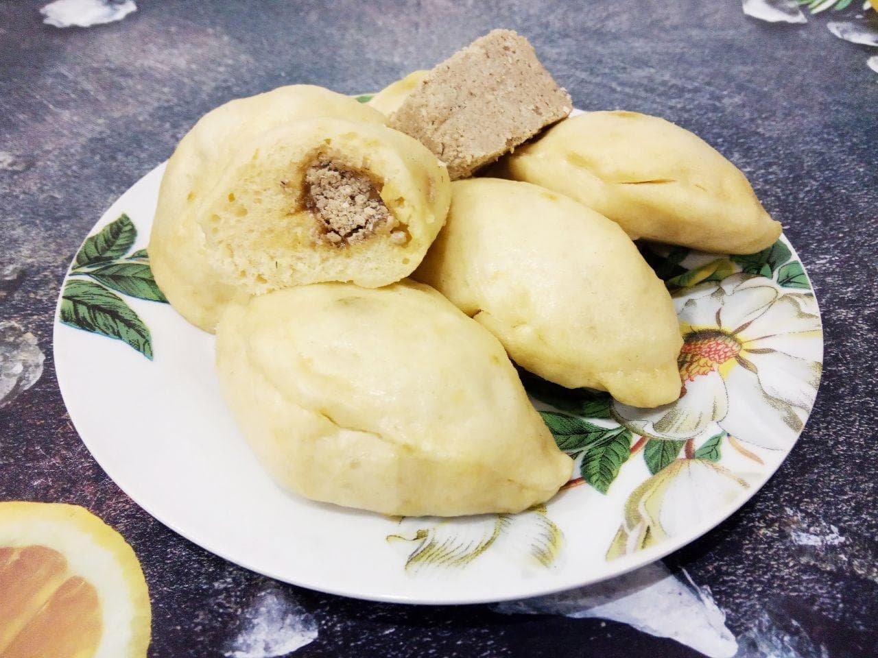 Вареники на кефире с халвой на пару, воздушные и вкусные