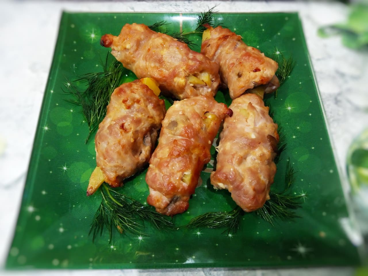 Мясные рулетики с начинкой, вкусно и аппетитно
