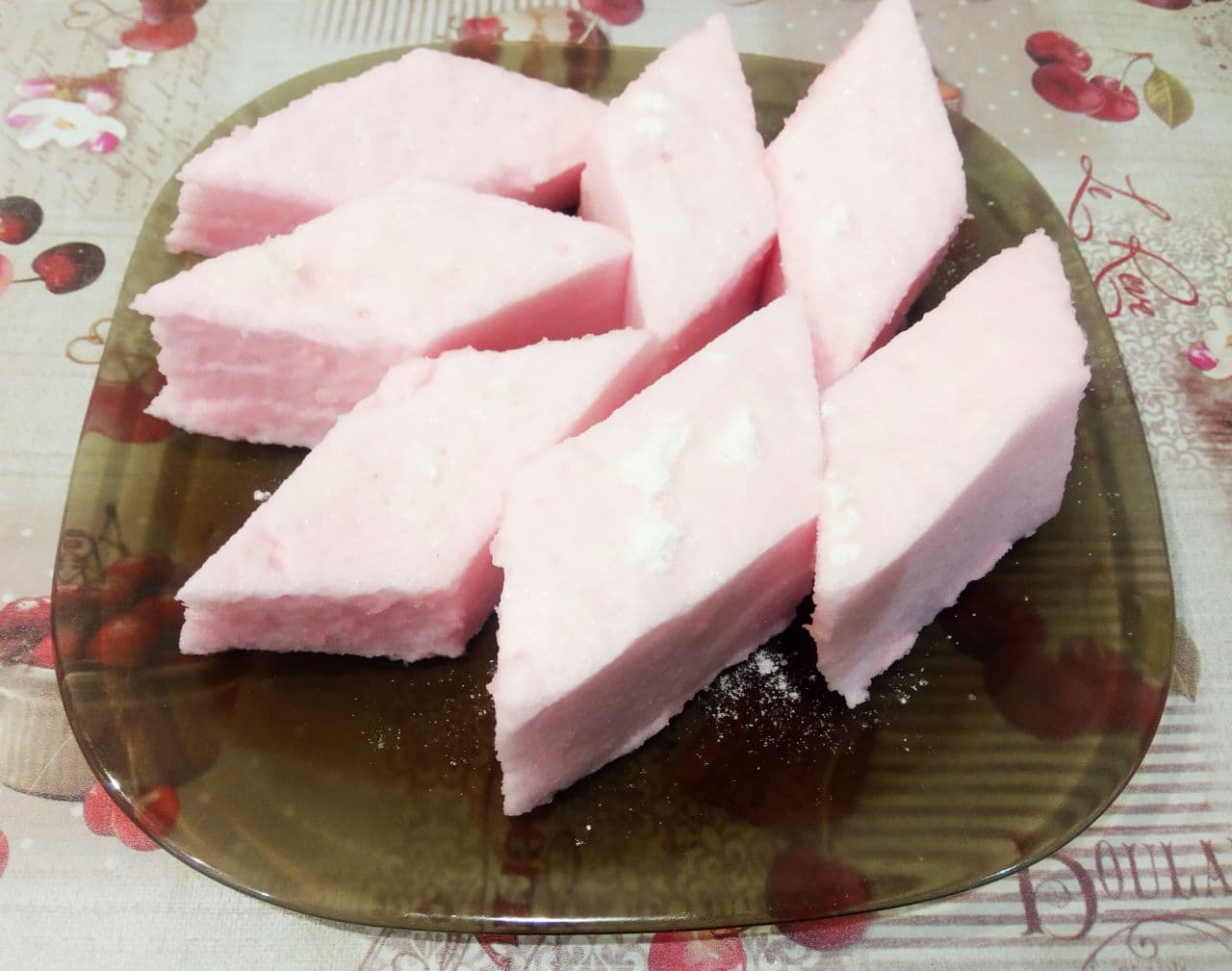 Клубничный мусс из желе из пакетика и желатина, пористый и воздушный