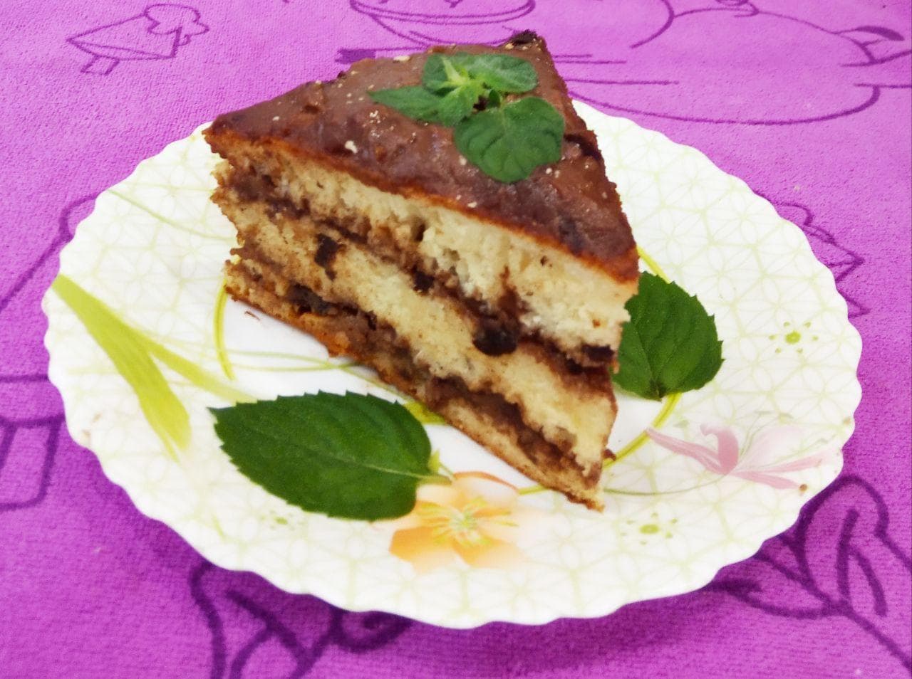Пирог с черносливом и заварным шоколадным кремом