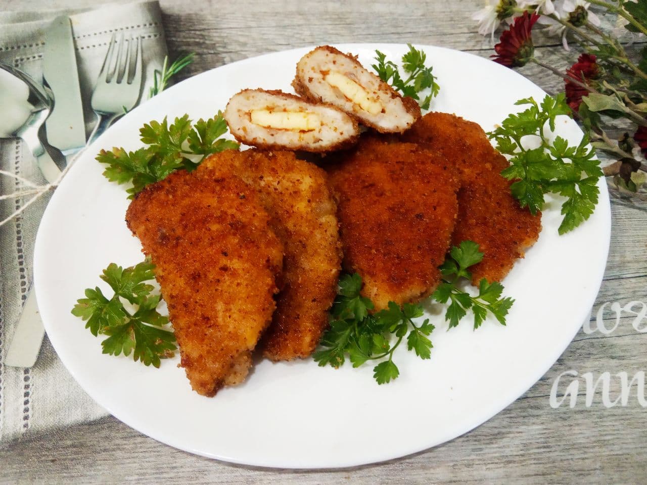 Мясные конвертики с сыром, жареные на сковороде