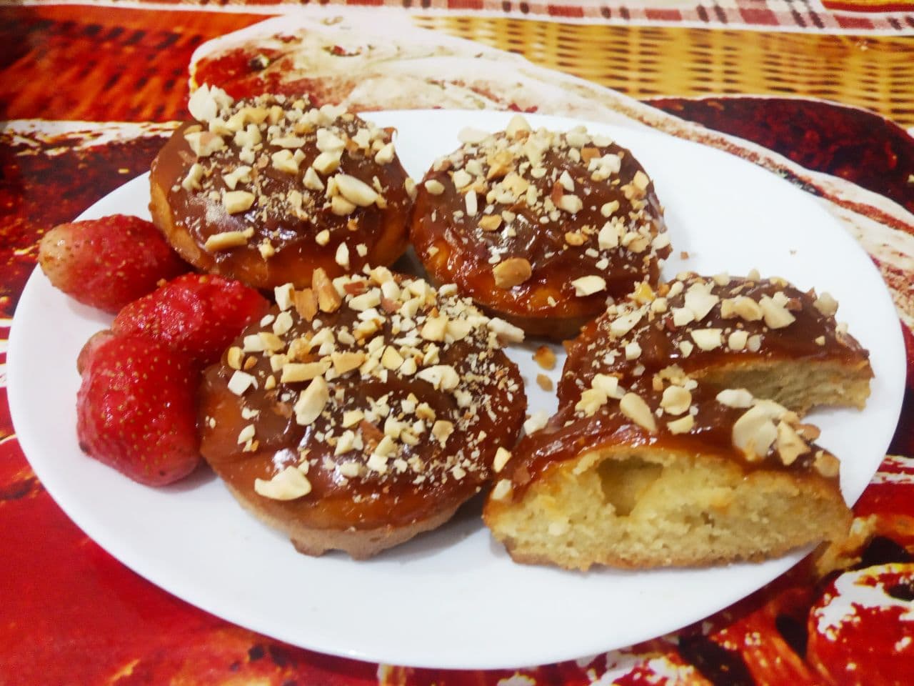 Мягкие и воздушные пряники, с вареным сгущенным молоком и орехами