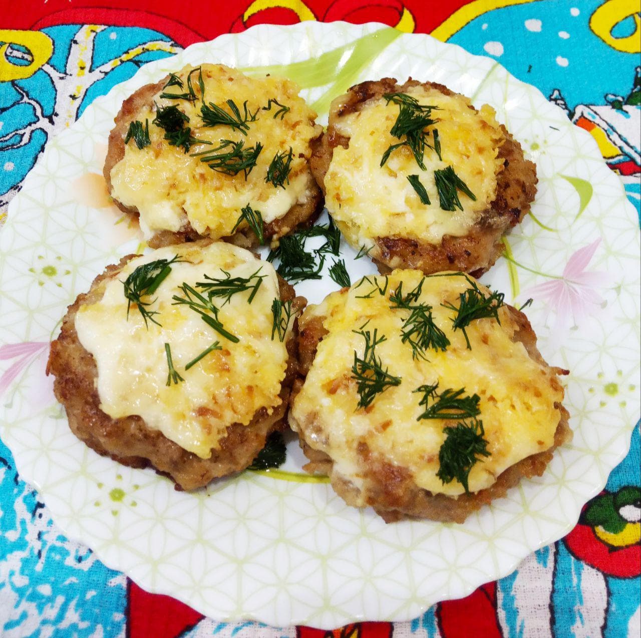 Сочные мясные гнезда с начинкой