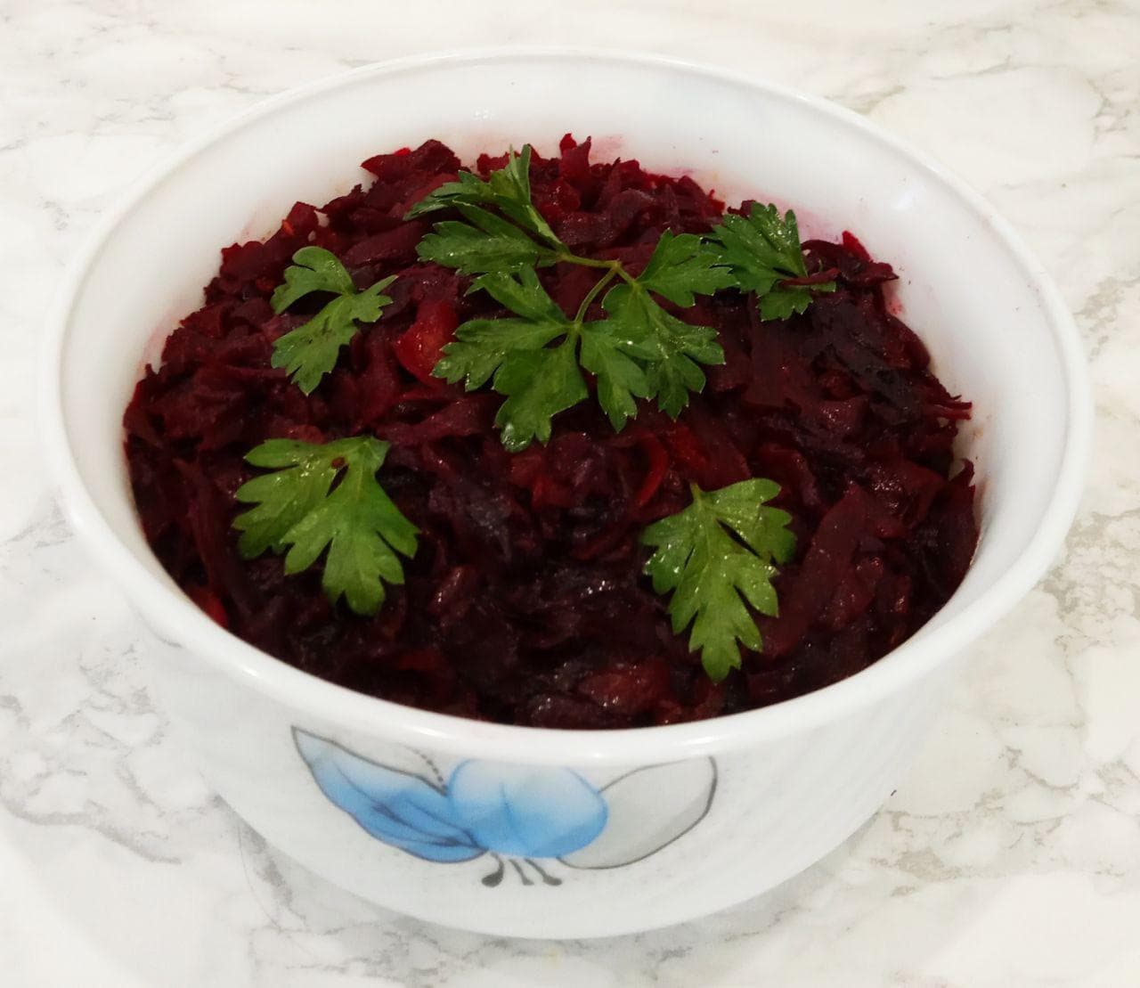 Тушеная свёкла с овощами, вкусно и полезно