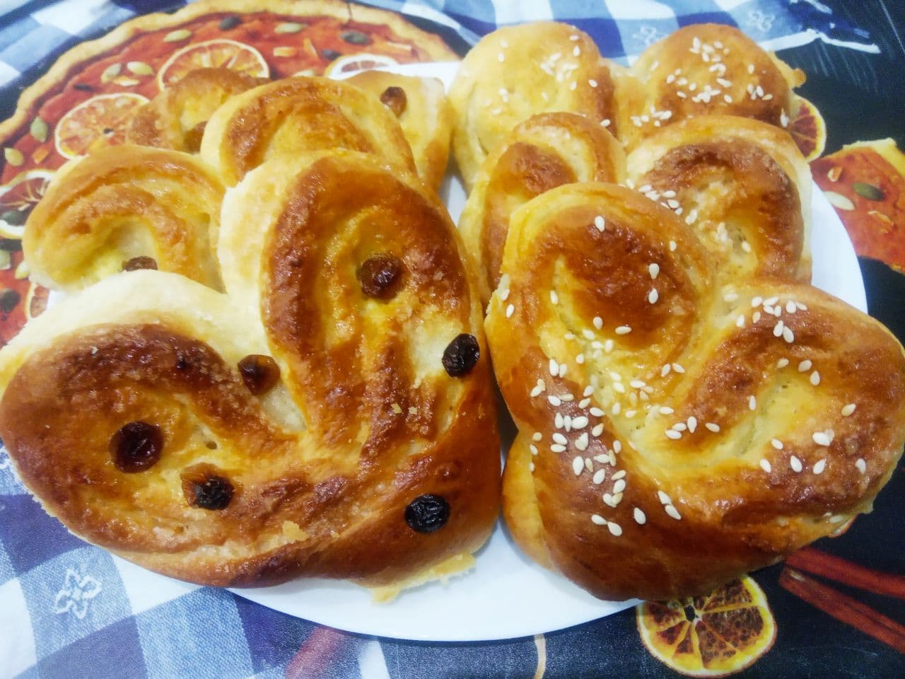 Сахарные булочки к чаю, просто и вкусно