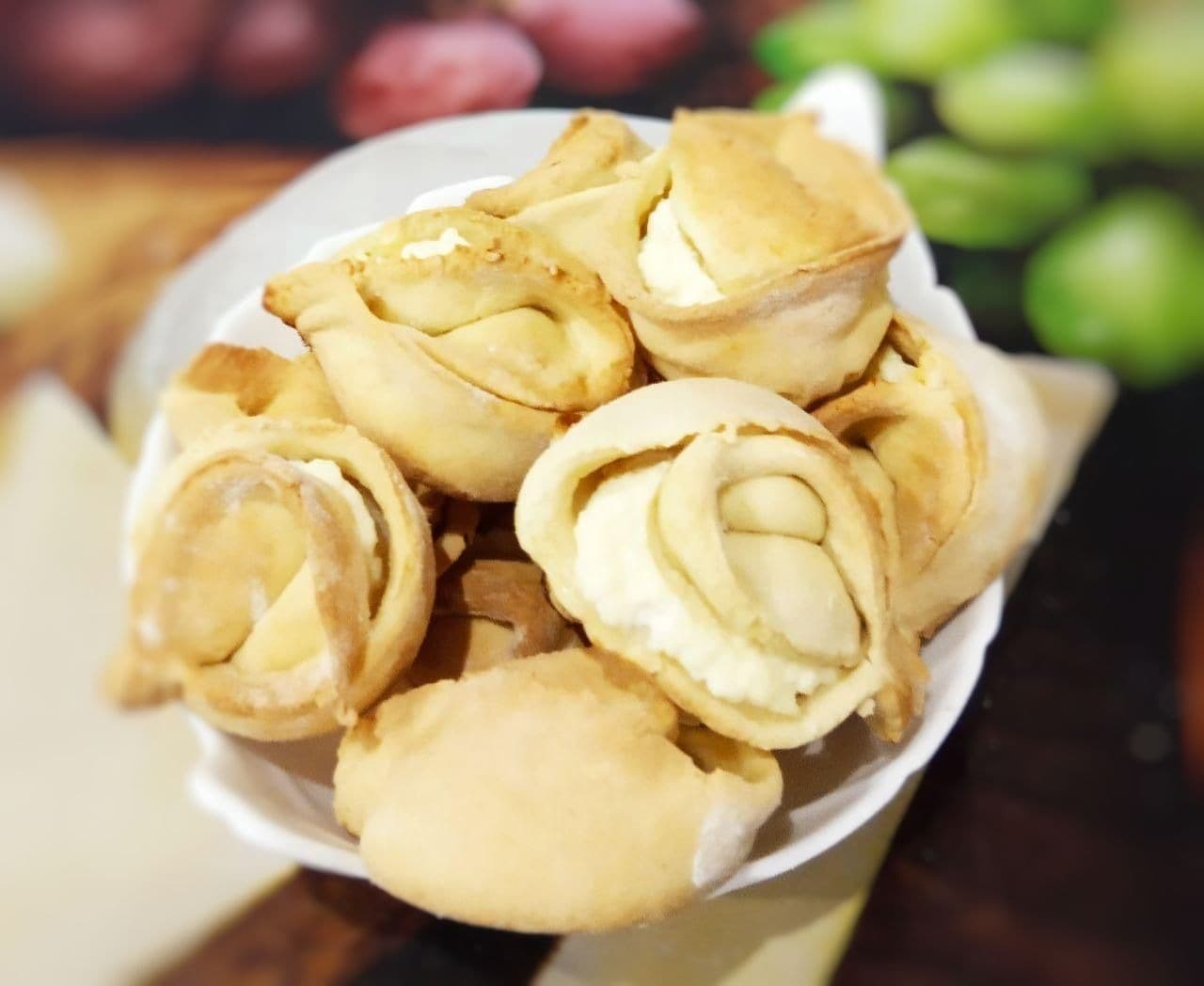Печенье с творожной начинкой и яблоками