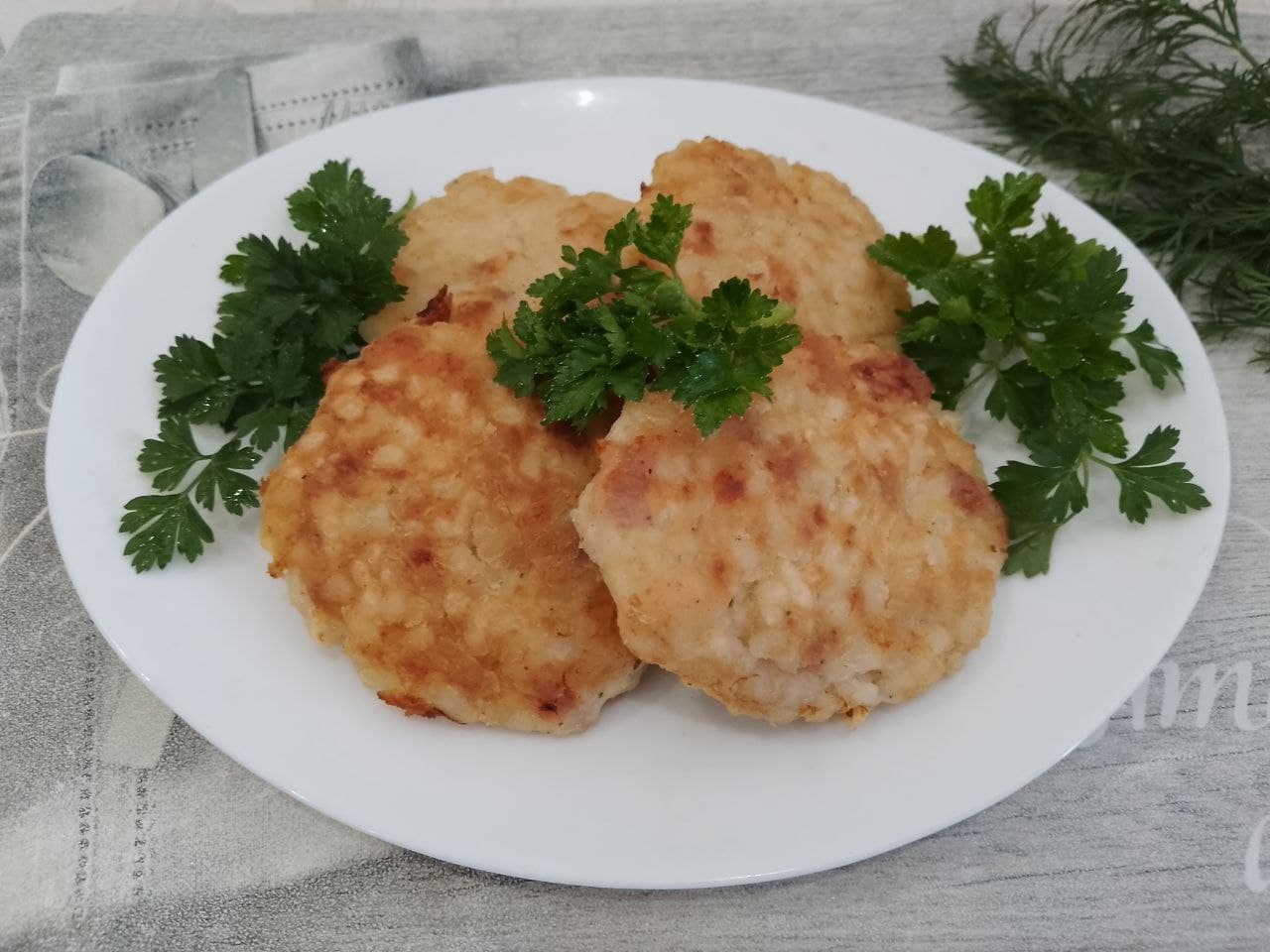 Рисовые котлеты с мясом, просто и вкусно