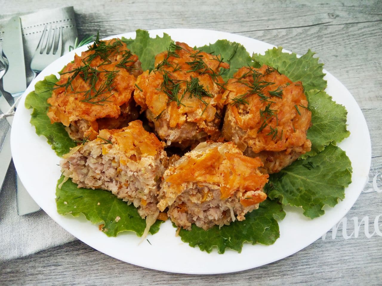 Нежные и сочные капустные котлеты со сметанным соусом