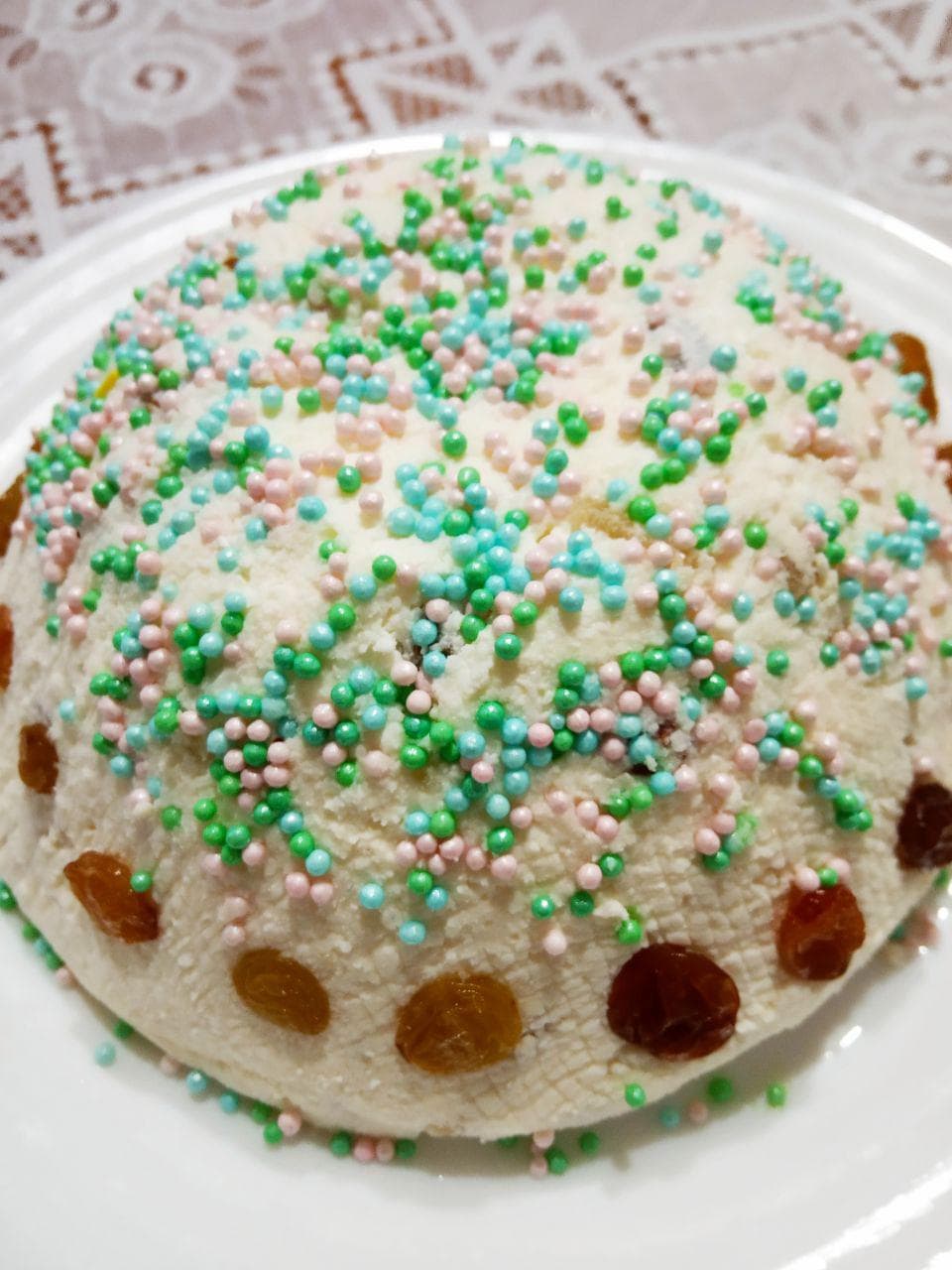 Пасха творожная с орехами и цукатами