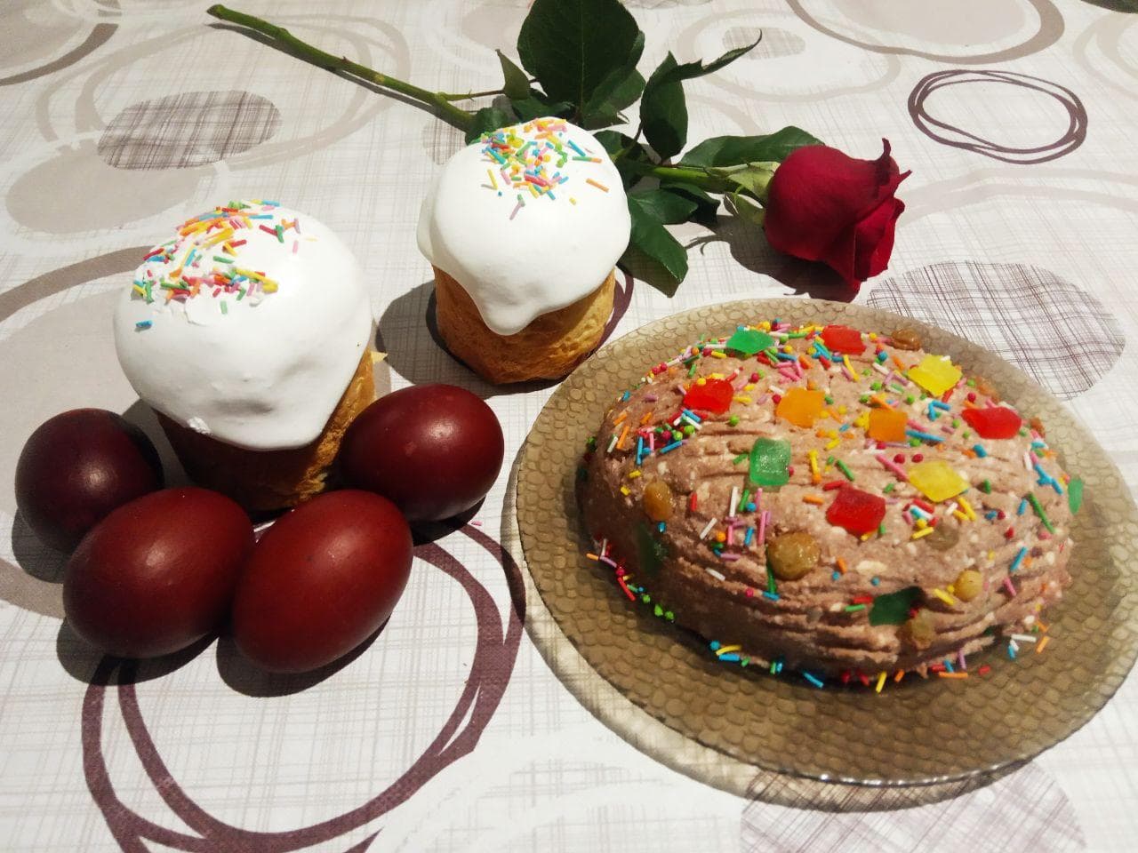Шоколадная творожная пасха с изюмом и цукатами