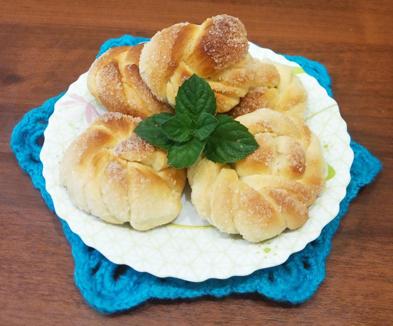 Булочки с сахаром к чаю