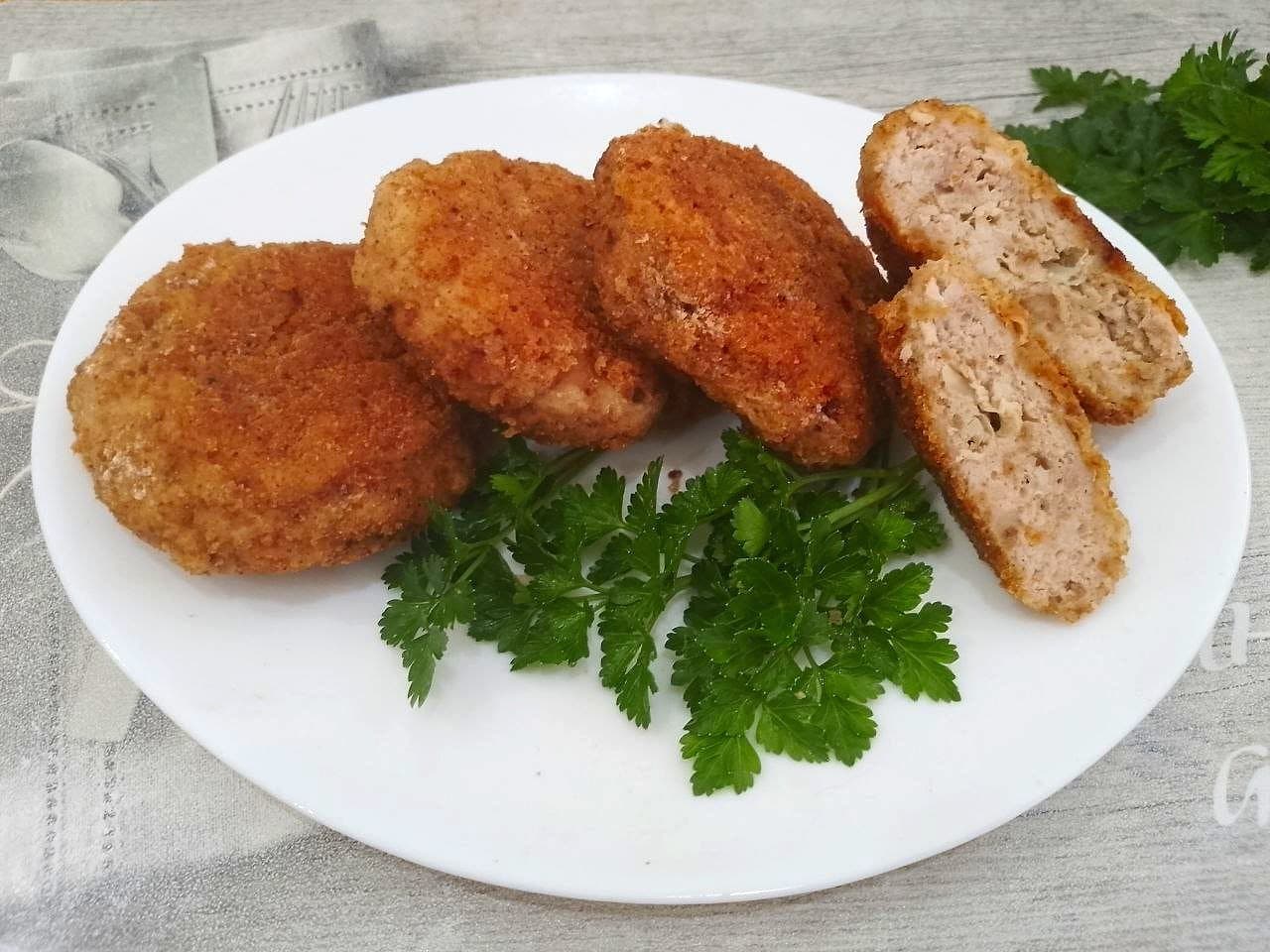 Котлеты из свинины в яичном кляре, сочные и нежные