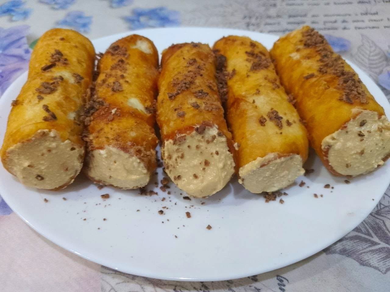 Хрустящие трубочки с начинкой из творога и вареного сгущенного молока