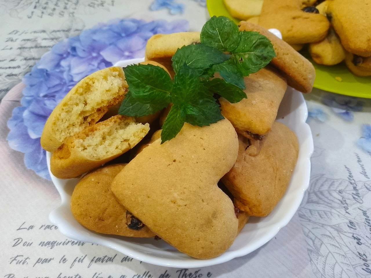 Печенье с изюмом на майонезе, просто и вкусно