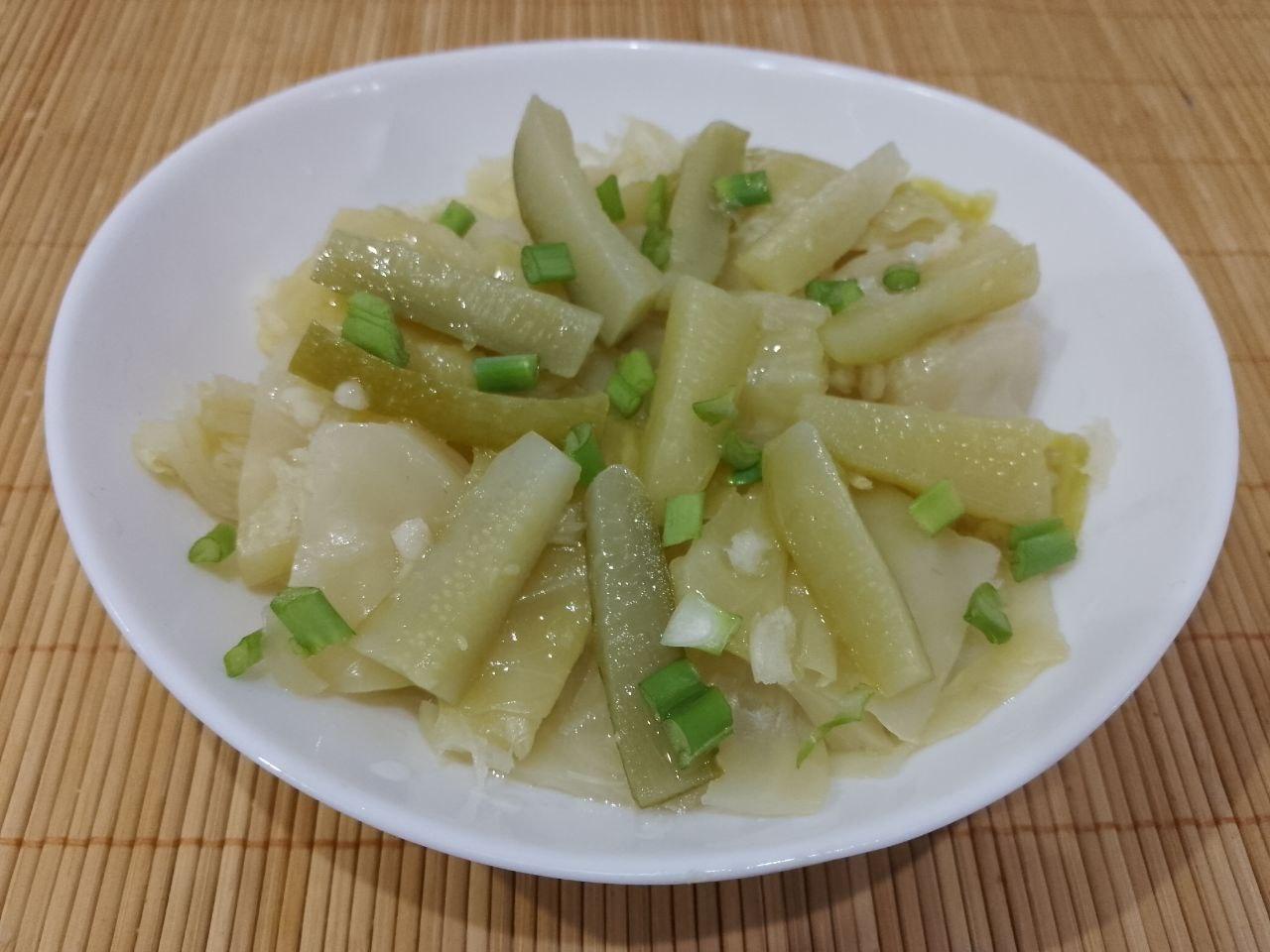 Salat S Varenoykapystoy 10