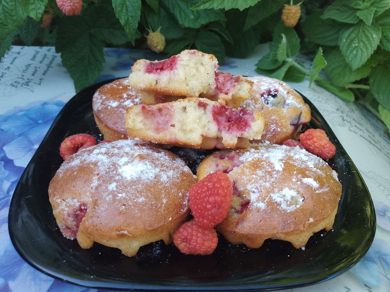 Мягкие вафли с ягодами, просто и вкусно