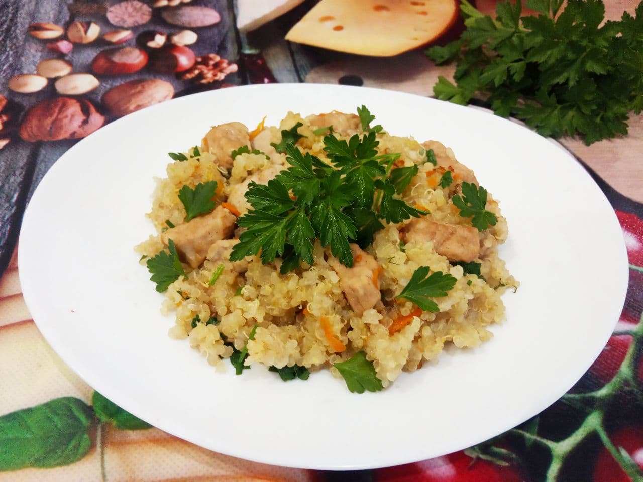 Киноа с мясом и овощами, полезно и сытно