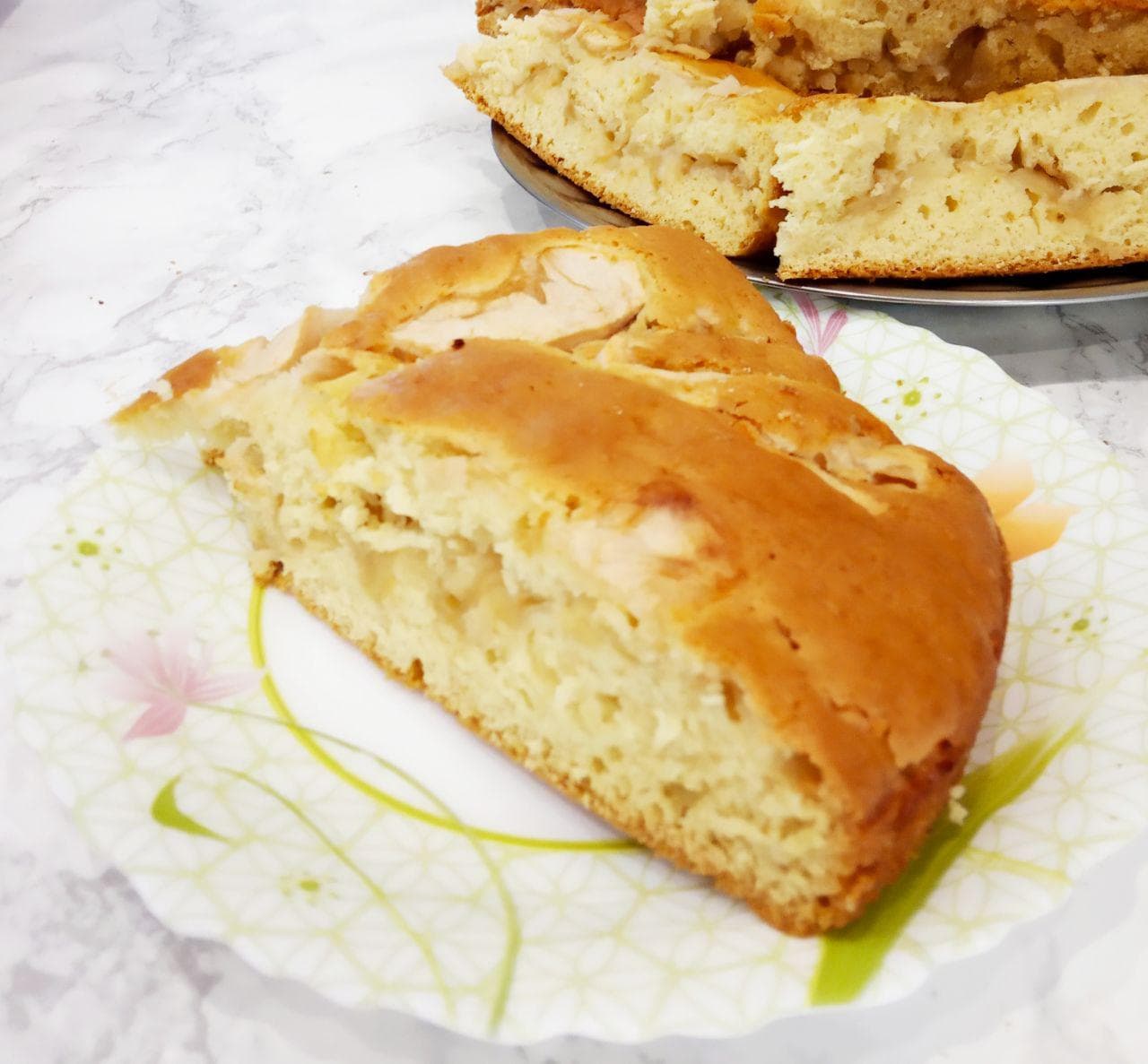 Пирог яблочный, нежный и ароматный
