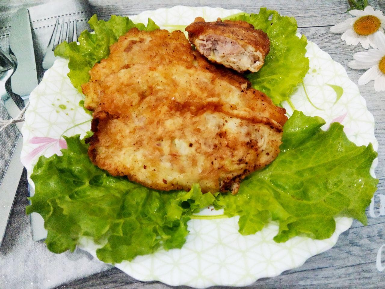 Сочные и нежные капустные конвертики с фаршем в яичном кляре