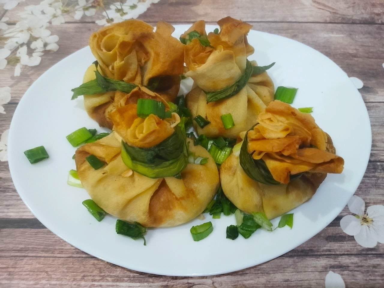 Блинчики с начинкой из куриного мяса и сыра, вкусные и сытные