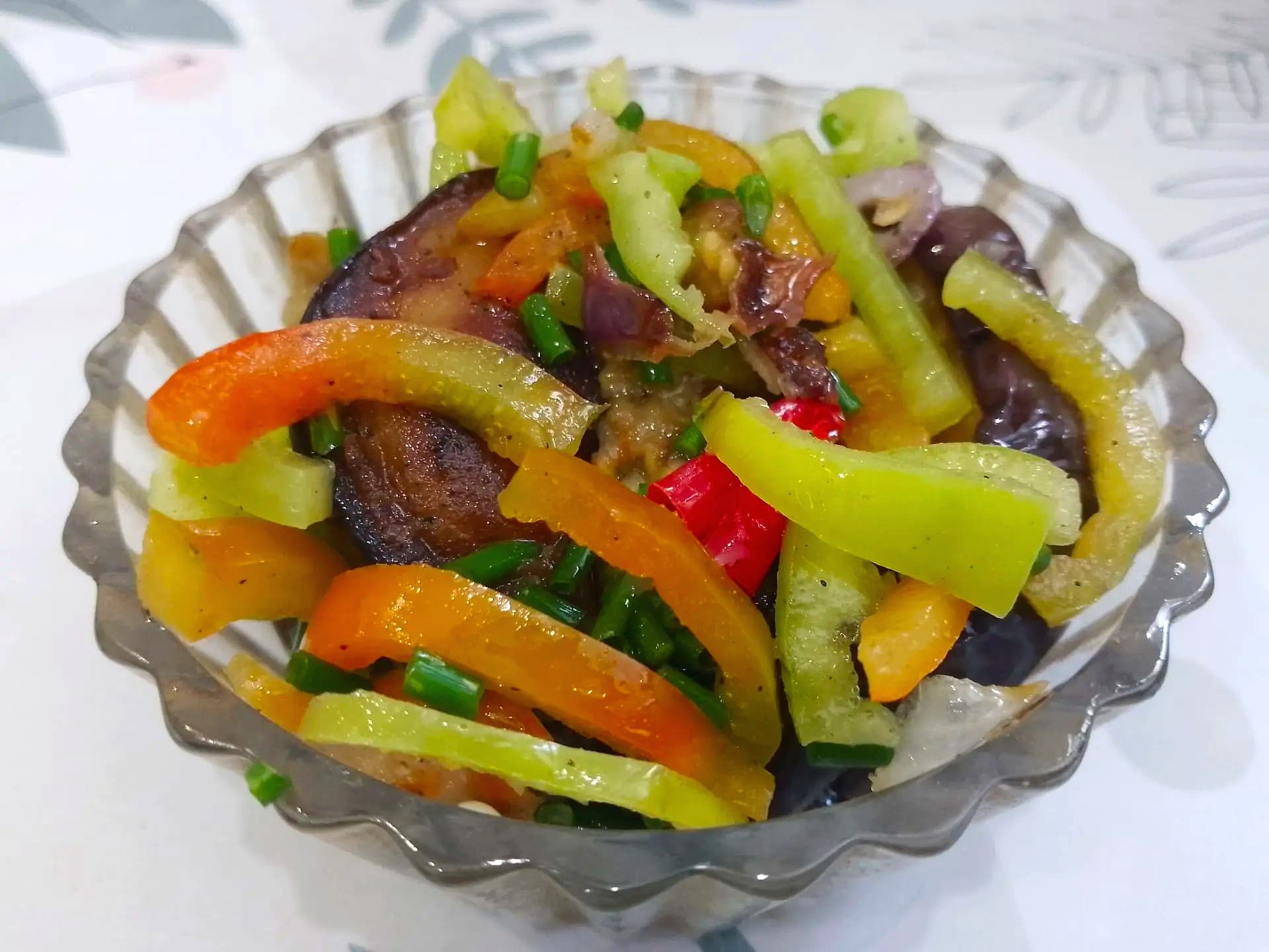 salat_baklajanoviy_0.jpg (улучшено)