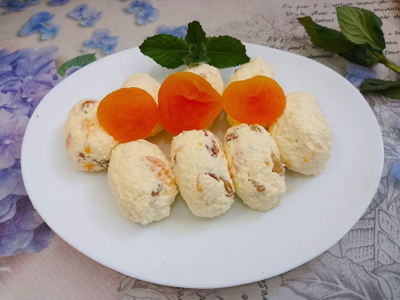 Десерт из творога, изюма и кураги, нежный и вкусный