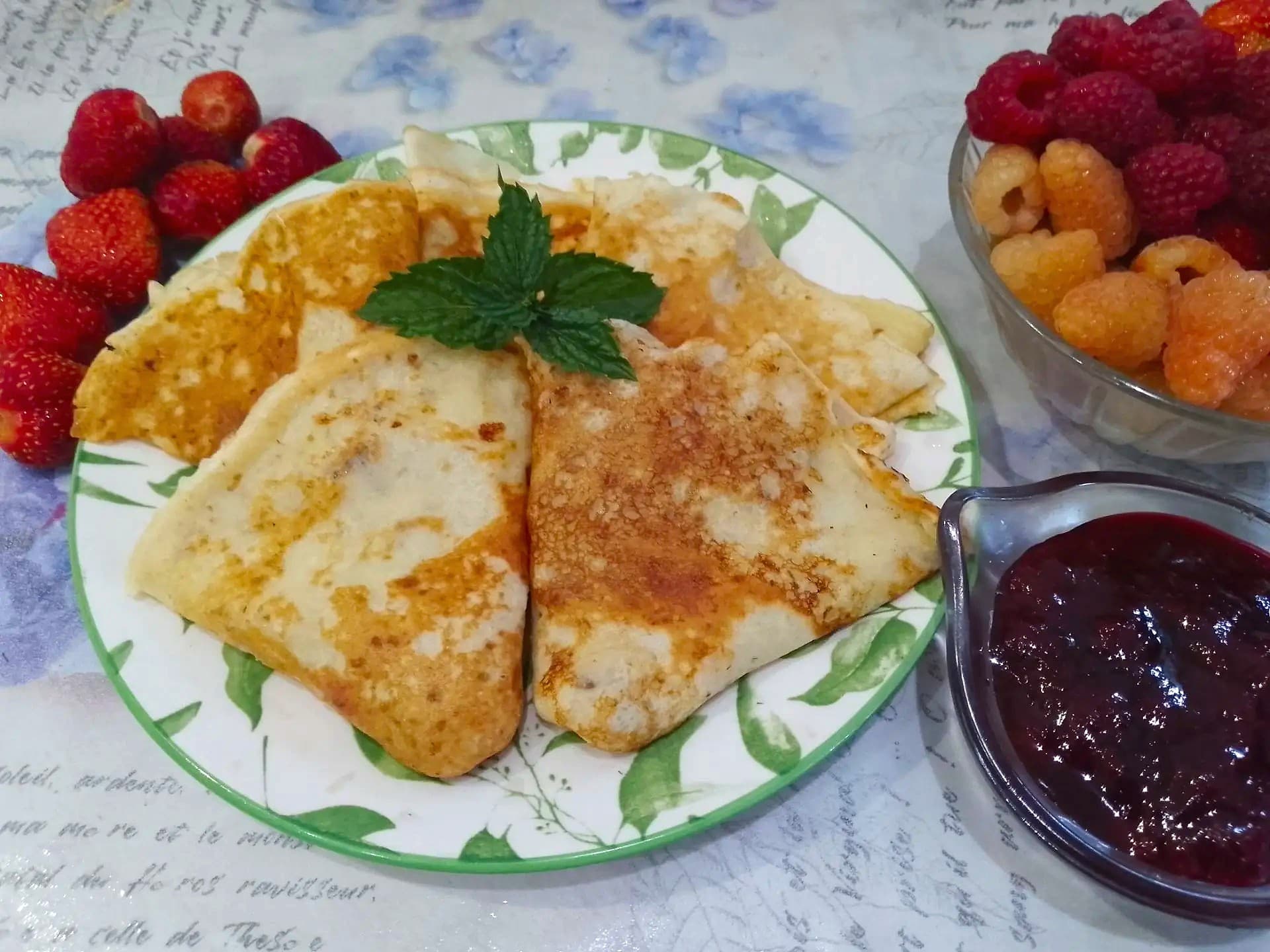 Творожные блины с желе, нежные и вкусные