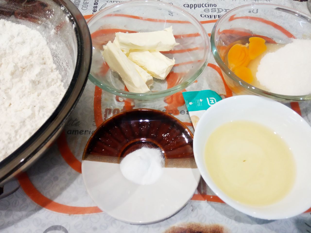 Простой рецепт песочного домашнего печенья, просто и вкусно