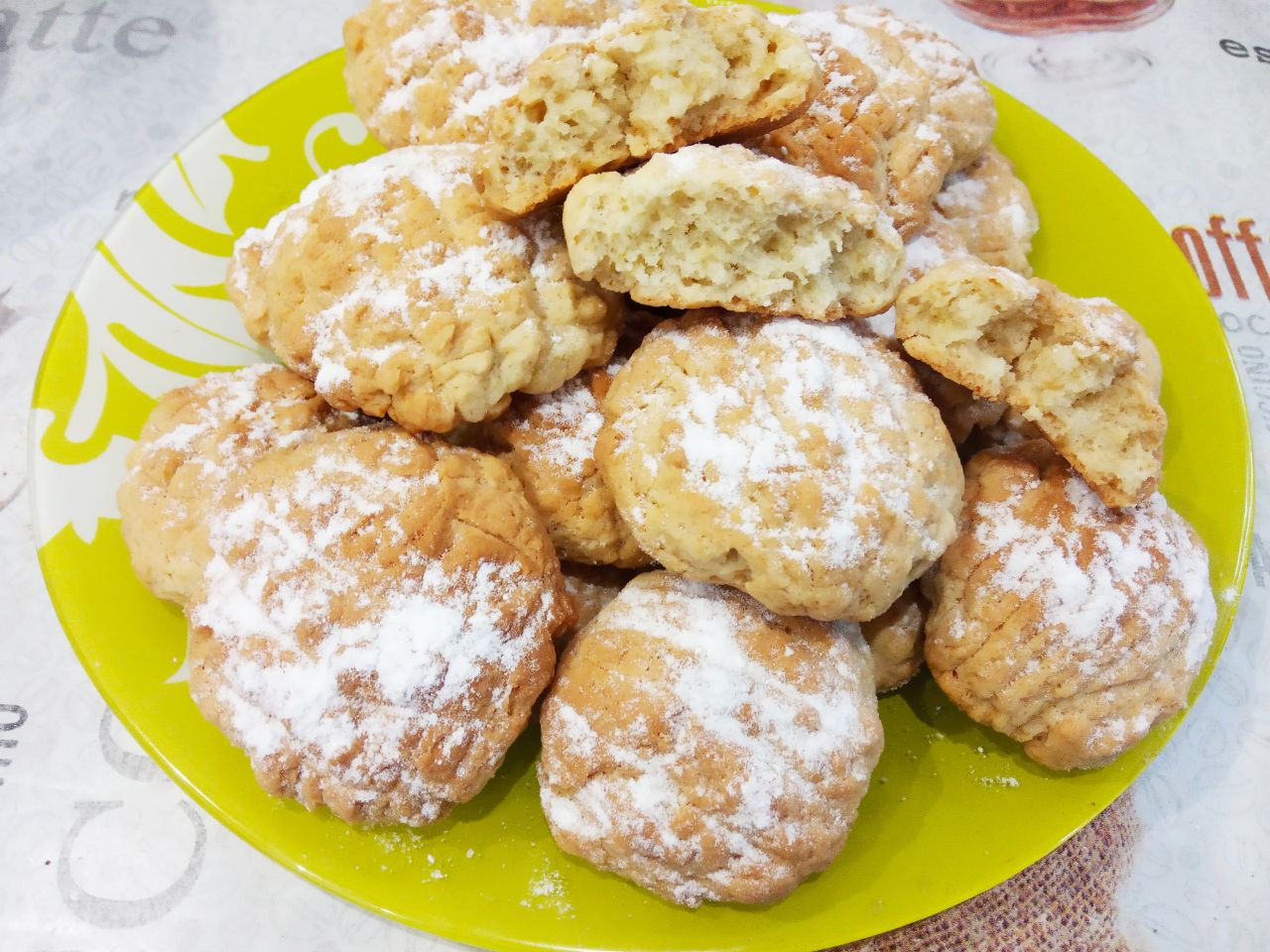 Домашнее печенье с добавлением творога, рассыпчатое и вкусное