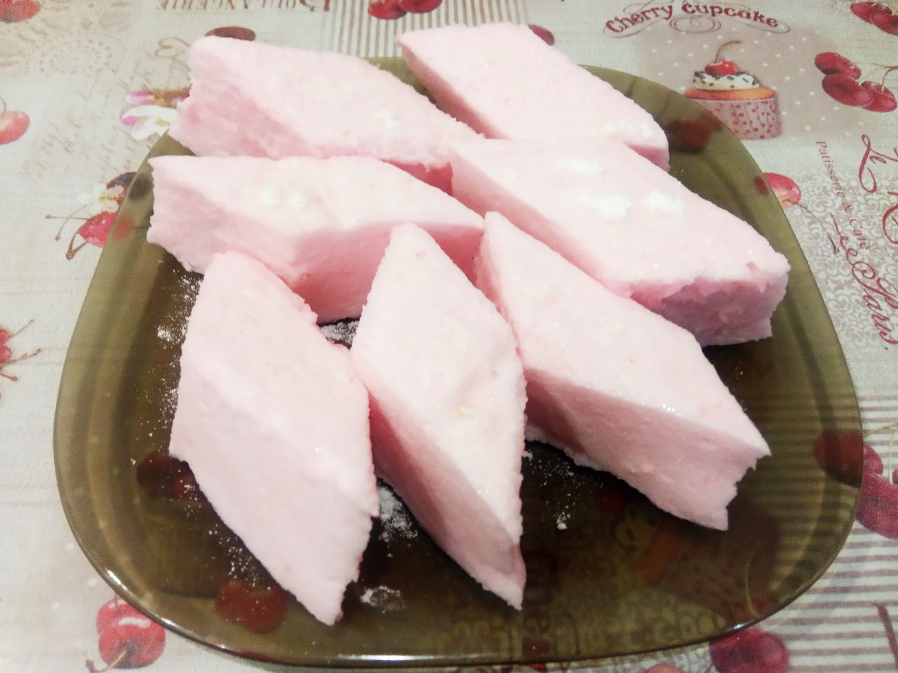 Клубничный мусс из желе из пакетика и желатина, пористый и воздушный