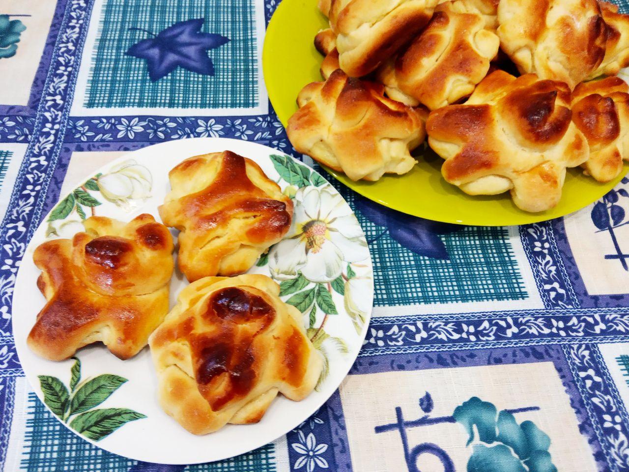 Воздушные булочки с заварным кремом