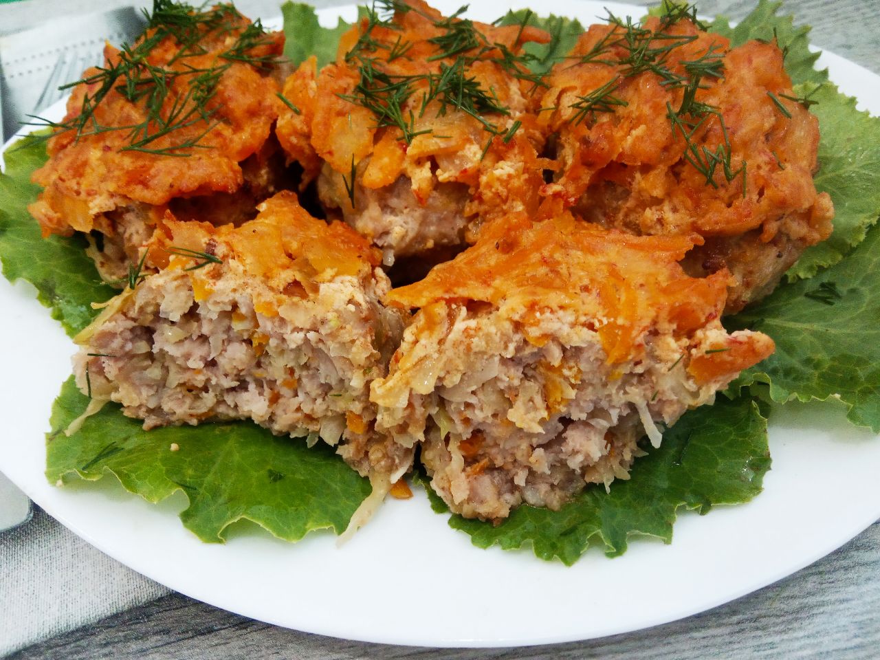 Нежные и сочные капустные котлеты со сметанным соусом