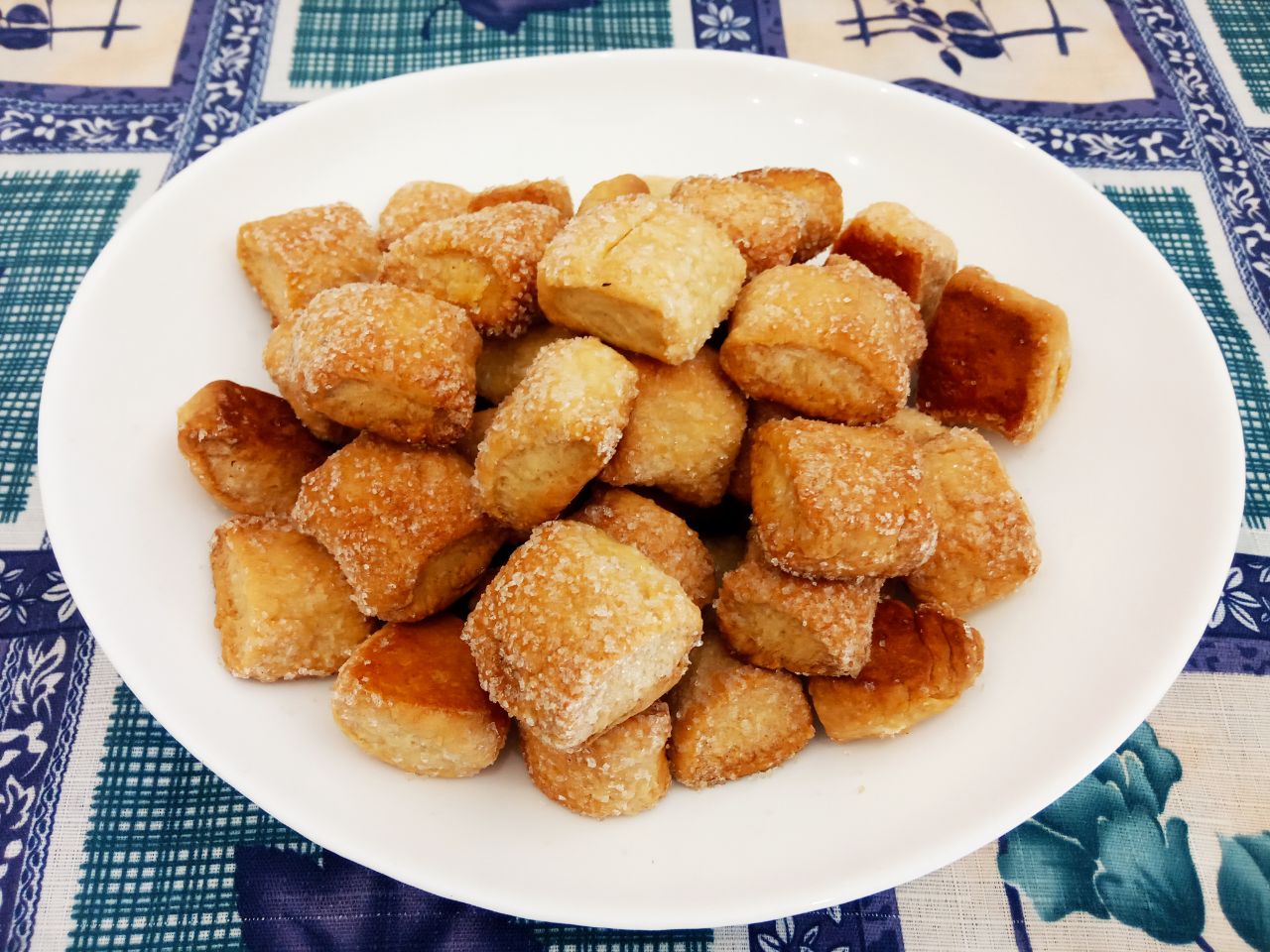 Рассыпчатое печенье на сметане и сливочном масле, без яиц