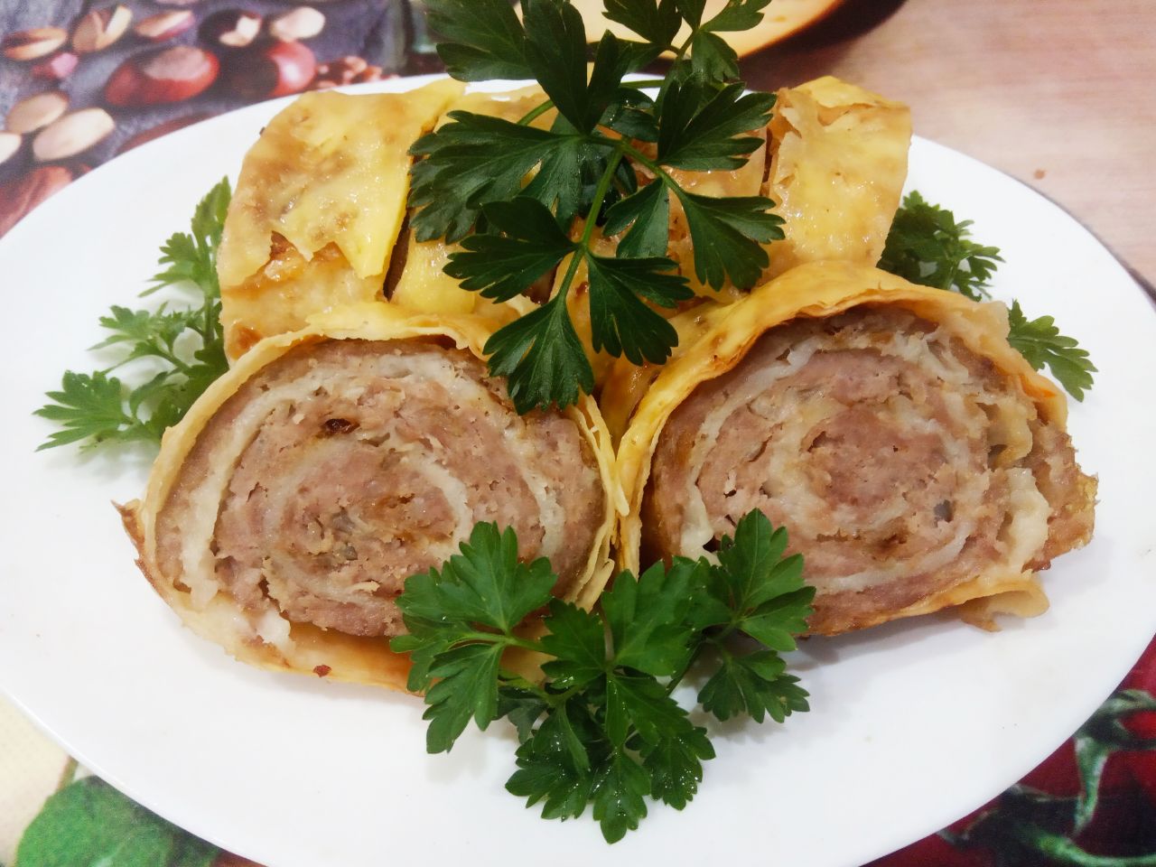 Рулет из лаваша с фаршем, в духовке