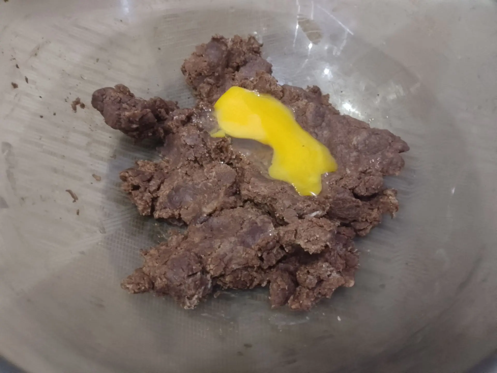Светлое и шоколадное песочное тесто для печенья