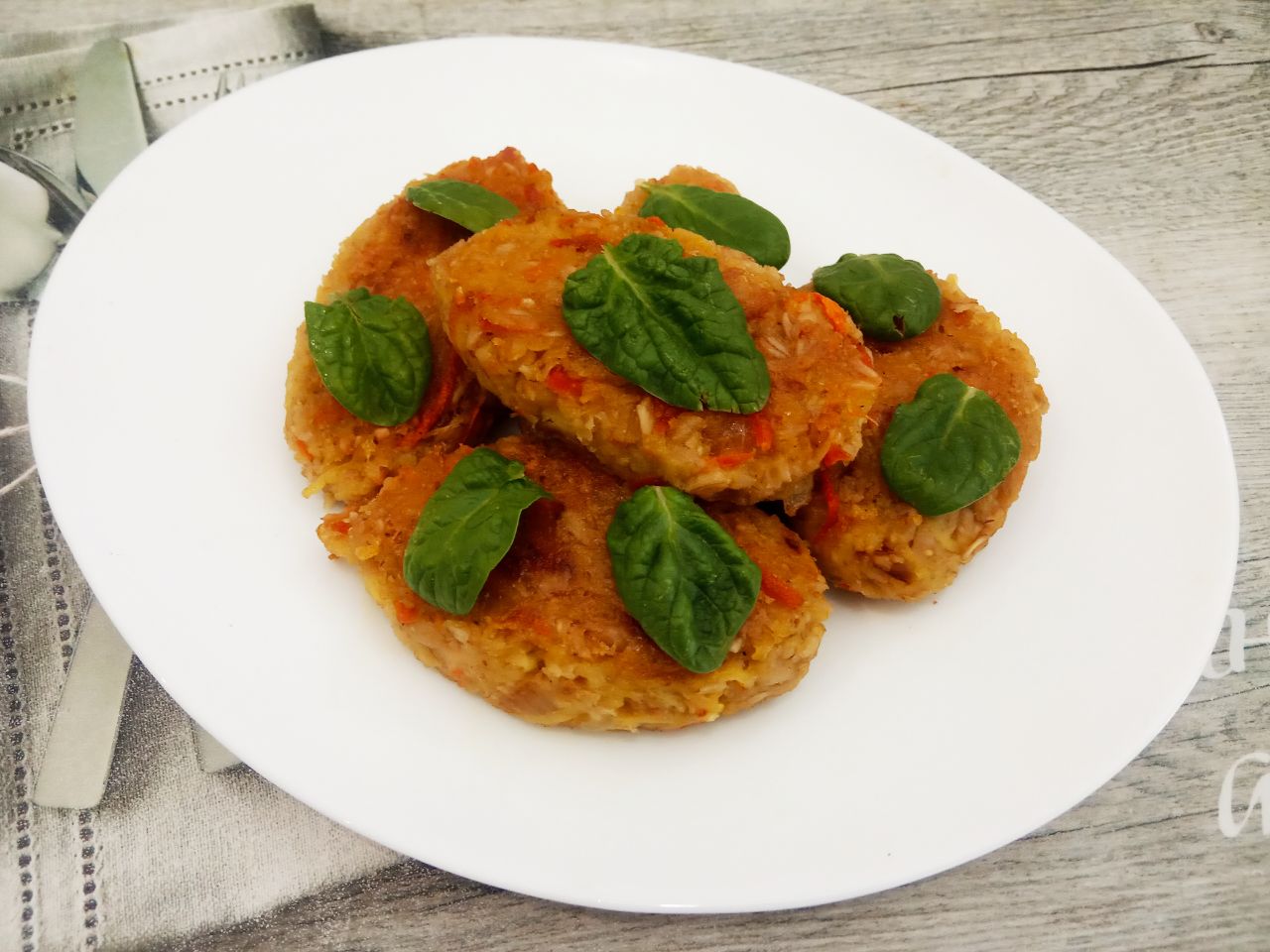 Овощные котлеты с овсяной крупой, вкусные и сытные