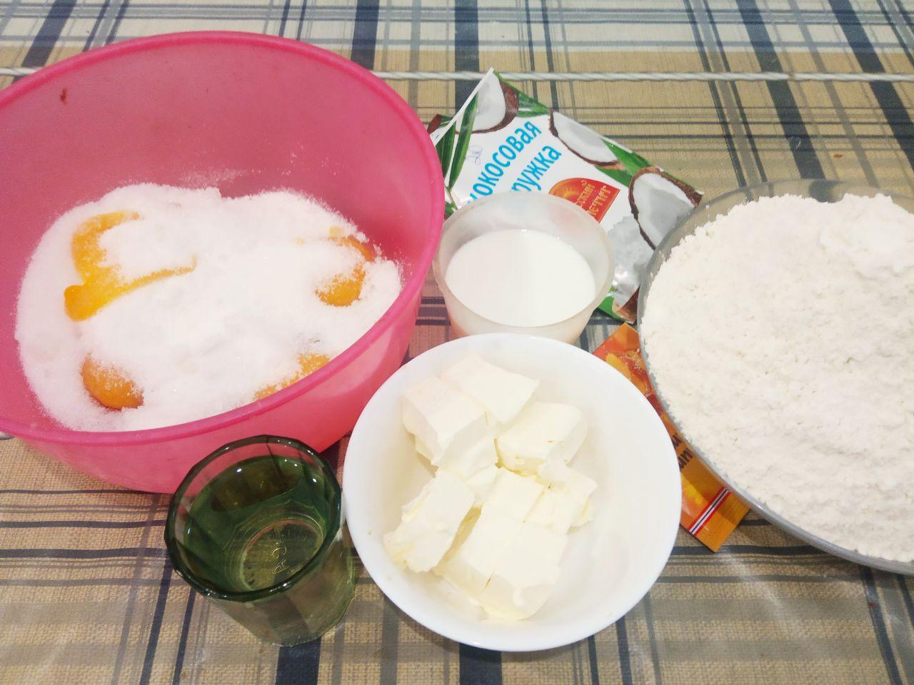 Домашнее печенье с кокосовой стружкой, рассыпчатое и песочное