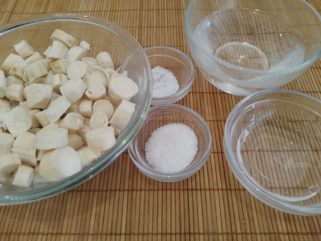 Заправки из хрена с уксусом, свеклой и с майонезом