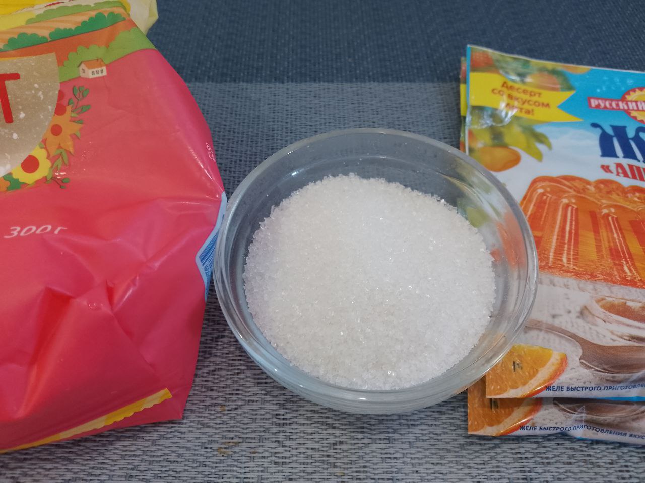 Вкусный апельсиновый десерт из желе и творога
