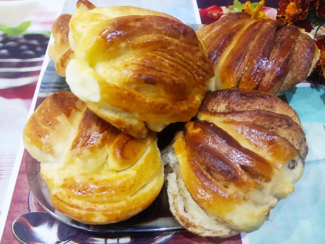 Булочки воздушные, мягкие, слоистые и вкусные