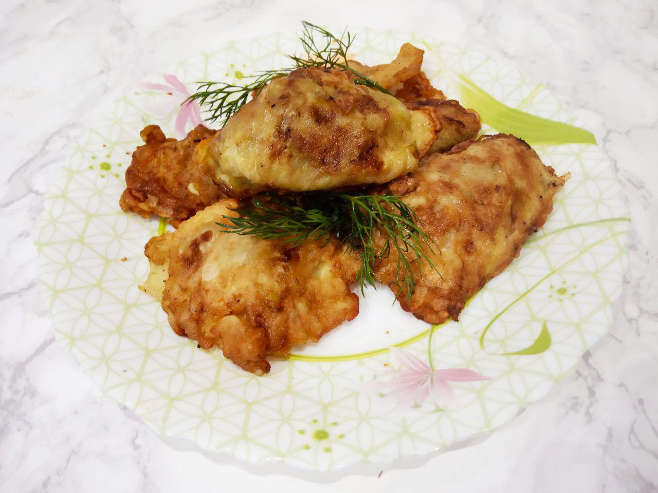 Сочные и нежные капустные конвертики с фаршем в яичном кляре