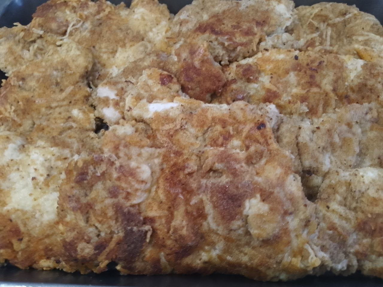 Курица пармиджано с протертыми помидорами и сыром: Помидоры измельчаем в блендере или используем томатный соус.