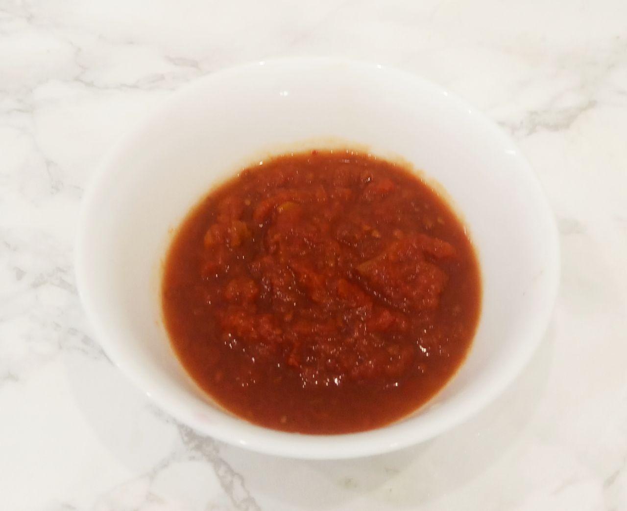 Патиссоны тушеные с овощами, просто и вкусно: Томатную пасту я готовила сама и добавляю ее, а готовую пасту разводим кипяченной водой.