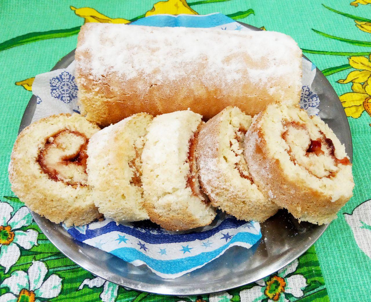 Рулет с джемом, быстро и вкусно