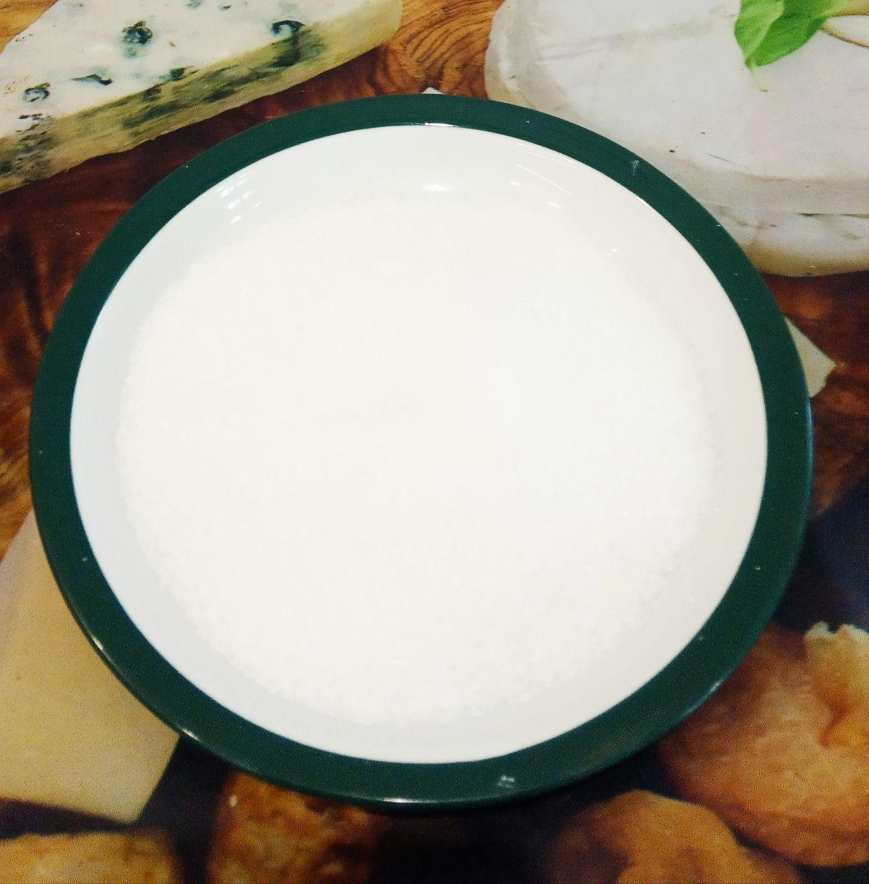 Вкусный шоколадный пирог с начинкой из творожных шариков 