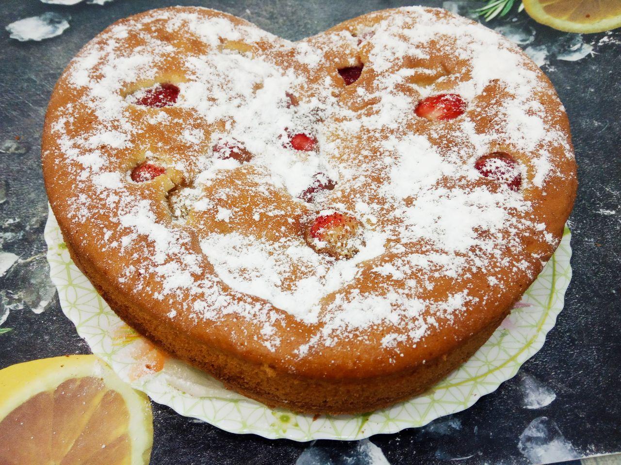 Простой рецепт пирога напоминающий торт, просто и вкусно