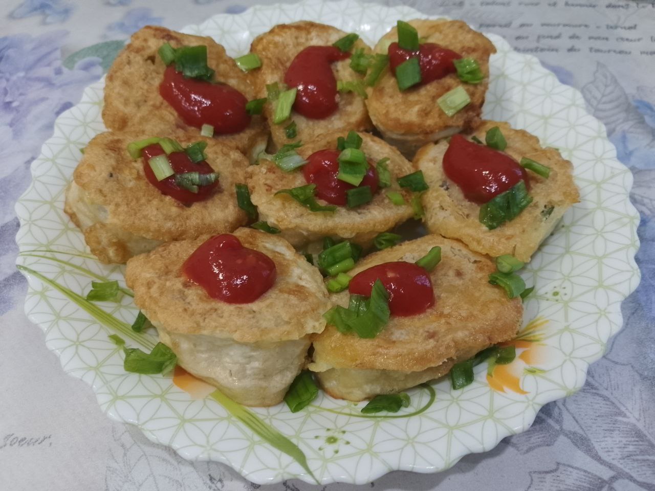 Лаваш с мясной начинкой в кляре, на сковороде