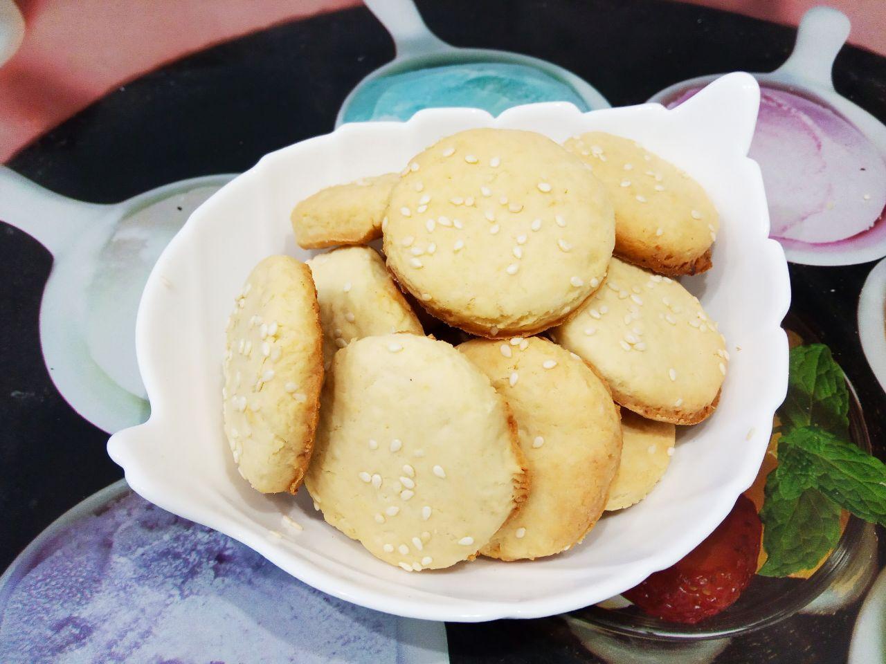 Печенье лимонное рассыпчатое с кунжутом
