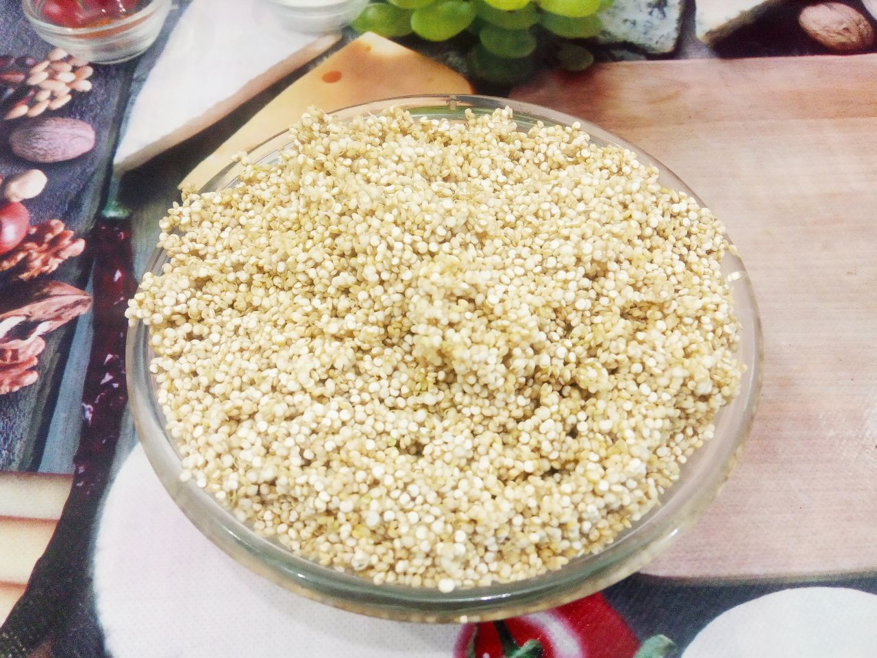 Киноа с мясом и овощами, полезно и сытно: Киноа промываем водой с помощью мелкого сита прка вода не станет прозрачной и замачиваем в воде на несколько