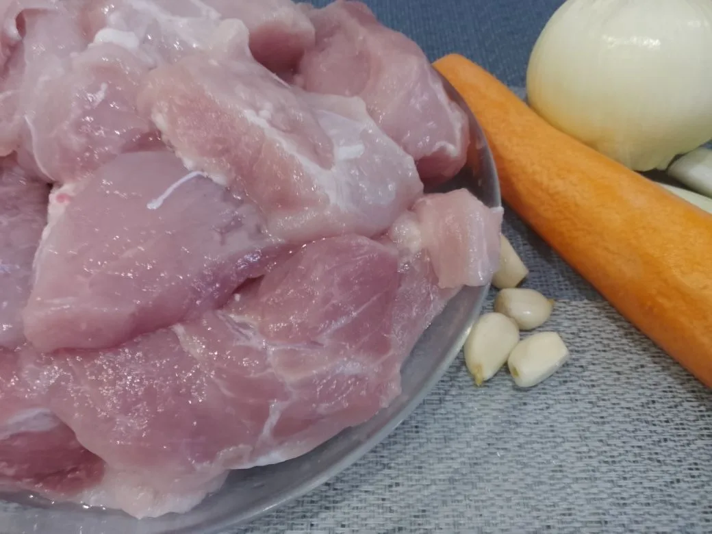 Тушеное мясо свинины с овощами